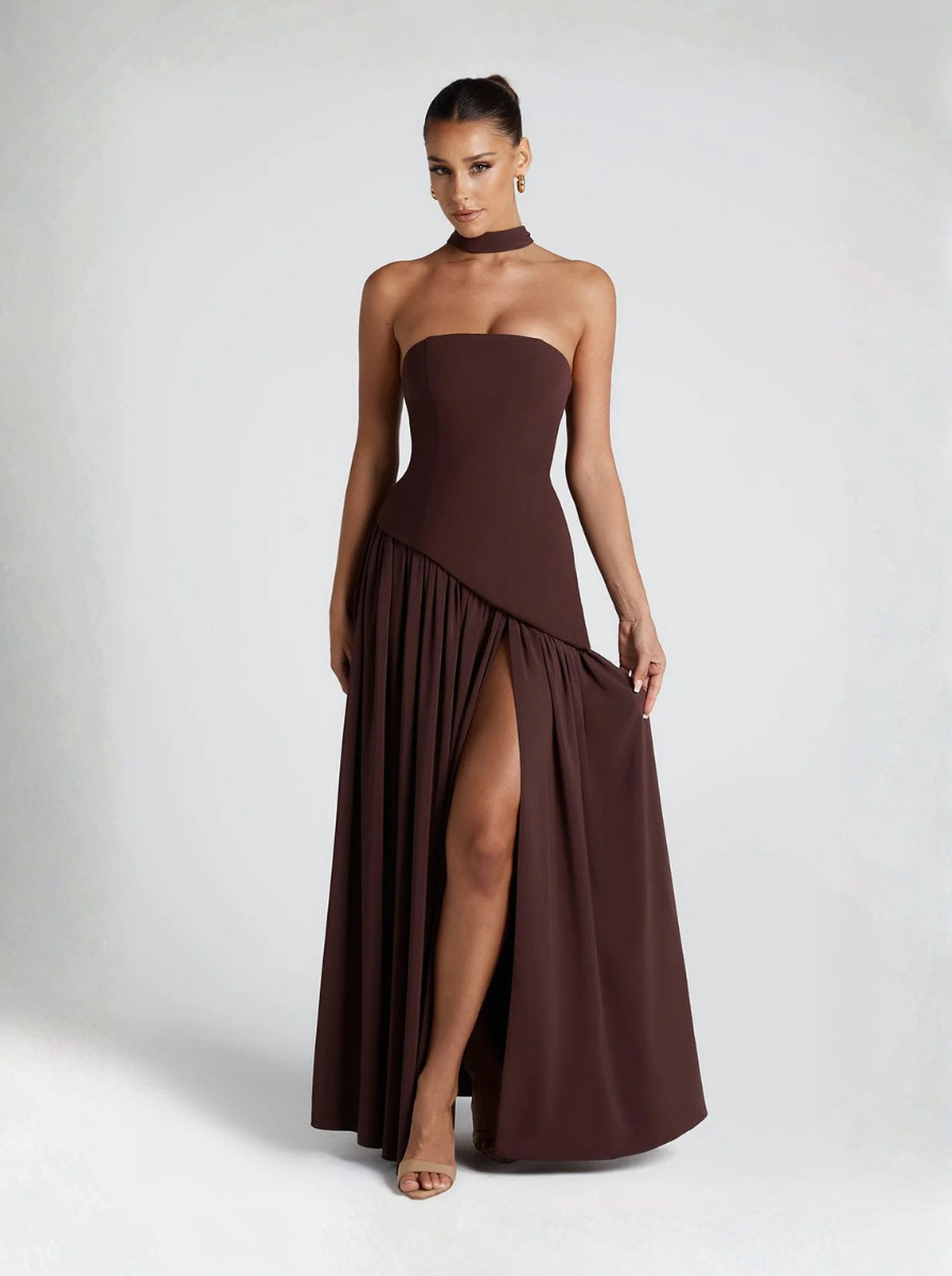 Hnědé Maxi Šaty Bez Ramínek Elegantní Večerní Model Pro Ženy