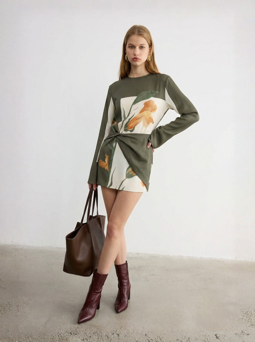 Květinové Asymetrické Mini Koktejlové Šaty Pro Večer