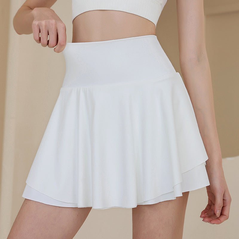 Nova Skort S Vysokým Pasem A Vrstveným Vzhledem Nova